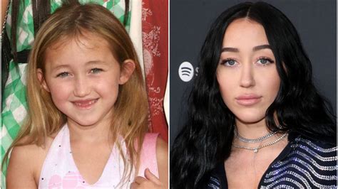 Noah Cyrus Transformation: Photos of Singer Then。